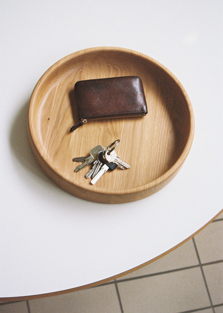 Round Trays